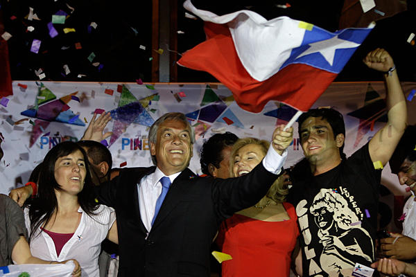 Sebastian Pinera, nowy prezydent Chile, tuż po ogłoszeniu wyników wyborów (Christian Science Monitor/Reuter)