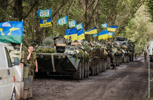 Żołnierze ukraińscy pod Słowiańskiem (fot. snamess/FLickr-CC)