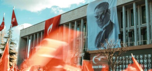 Kto to jest autokrata? Charakterystyka przywództwa autorytarnego