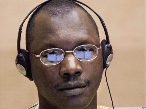 Thomas Lubanga przed Miedzynarodowym Trybunałem Karnym (theepochtimes.com)